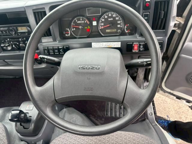 ISUZU ELF 2019 Image 31