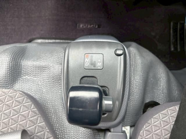 ISUZU ELF 2019 Image 31