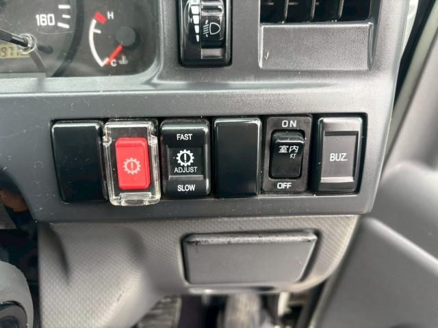 ISUZU ELF 2019 Image 31