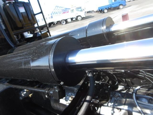 MITSUBISHI FUSOU FIGHTER 2025 Image 31