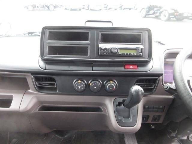 MITSUBISHI CANTER 2025 Image 31