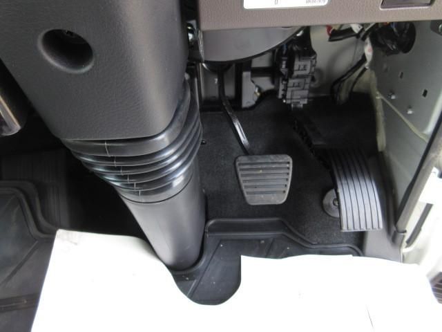 MITSUBISHI CANTER 2025 Image 31