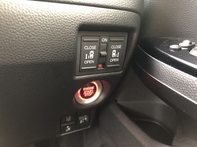 HONDA N BOX CUSTOM 2022 Image 31