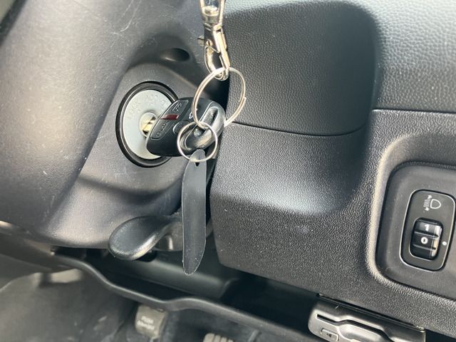 MITSUBISHI COLTPLAS 2012 Image 31