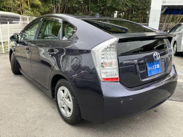 TOYOTA PRIUS 2011 Image 31