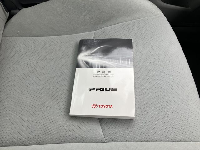 TOYOTA PRIUS 2011 Image 31