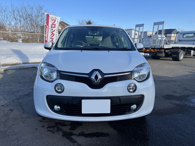 RENAULT TWINGO 2019 Image 31