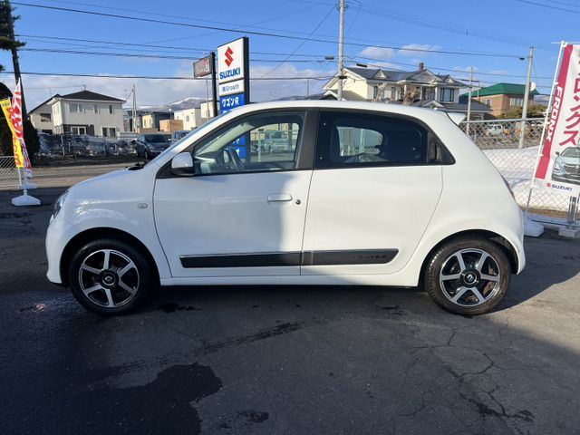 RENAULT TWINGO 2019 Image 31