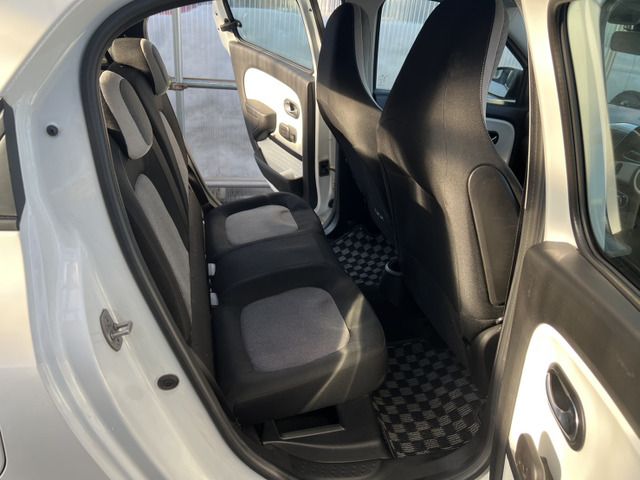 RENAULT TWINGO 2019 Image 31