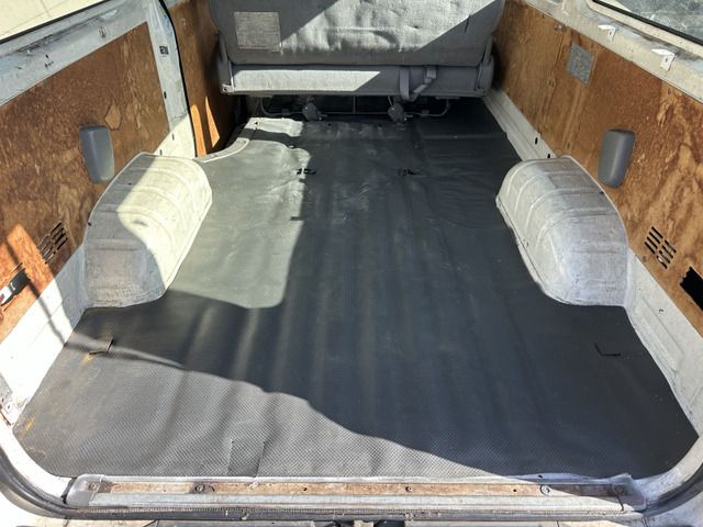 TOYOTA HIACE VAN 2WD 2009 Image 31