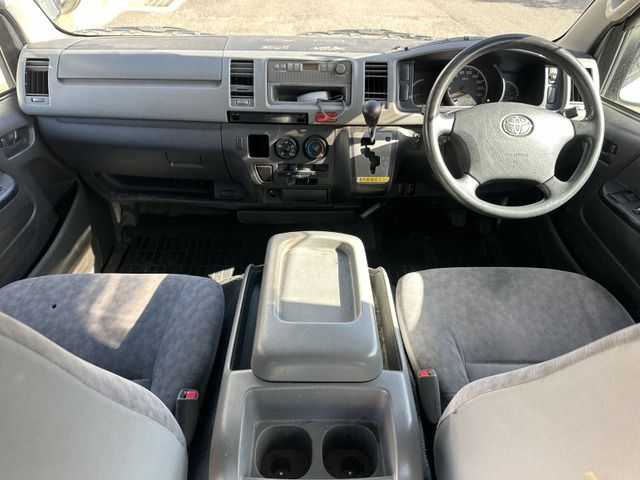 TOYOTA HIACE VAN 2WD 2009 Image 31