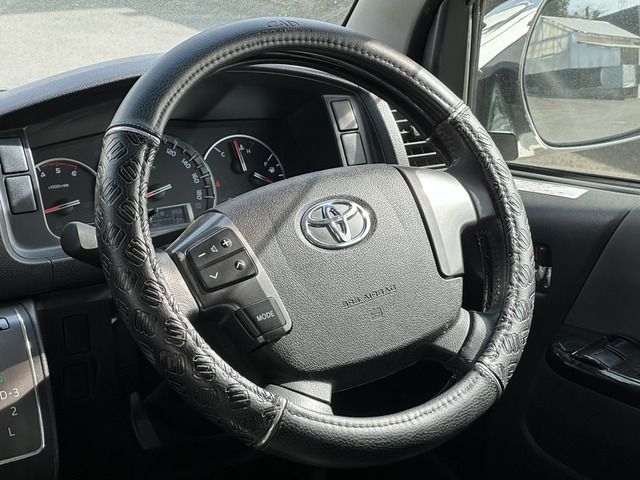 TOYOTA HIACE VAN 2WD 2016 Image 31