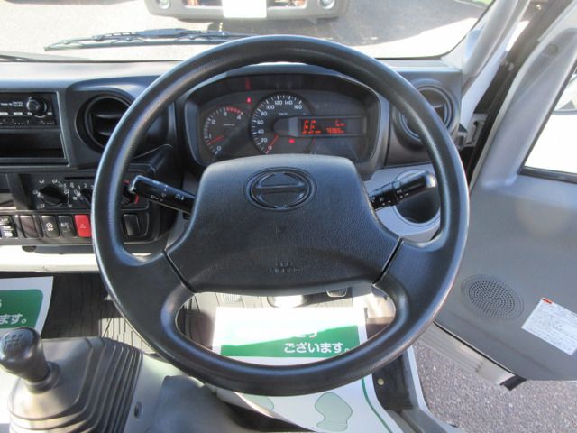 HINO DUTRO 2013 Image 31