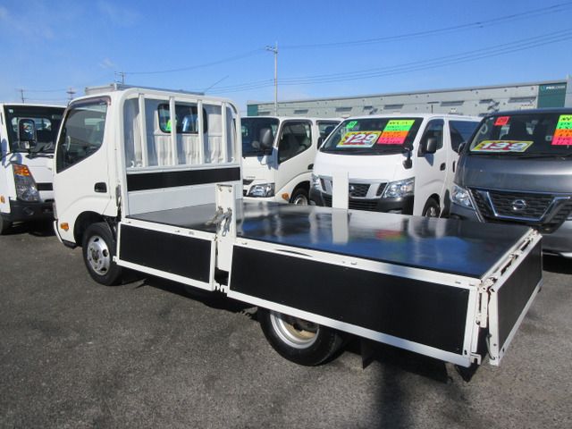 HINO DUTRO 2013 Image 31