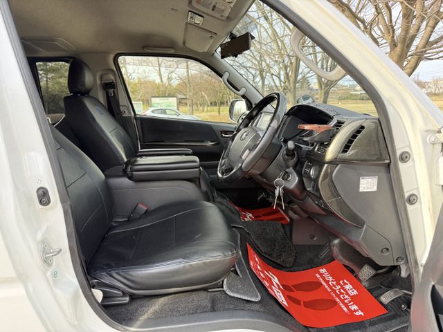 TOYOTA HIACE VAN 4WD 2014 Image 31