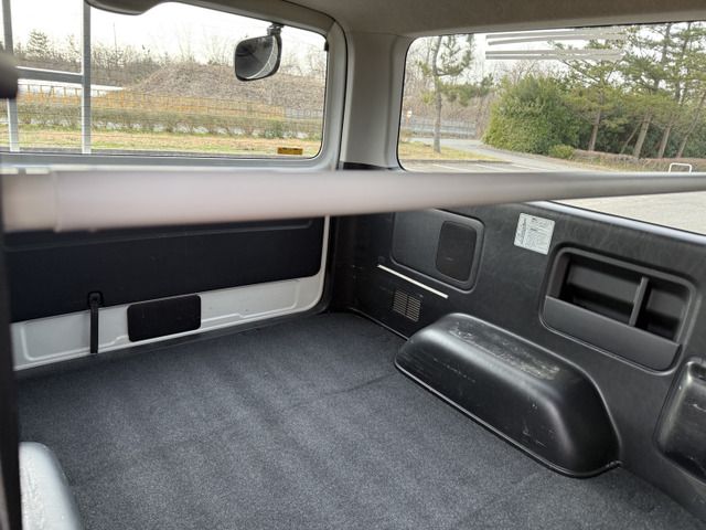 TOYOTA HIACE VAN 4WD 2014 Image 31