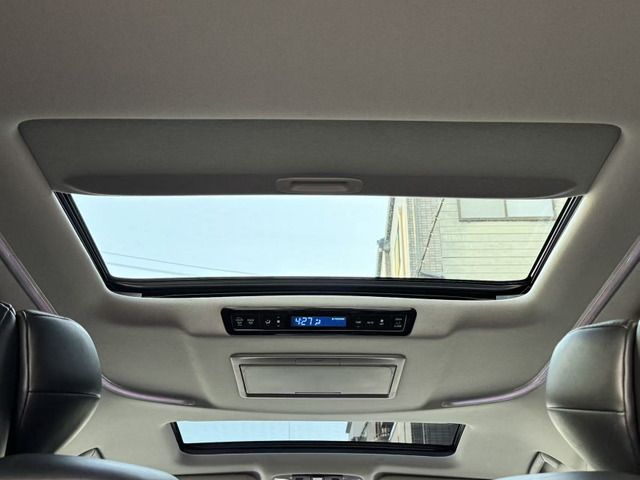 TOYOTA ALPHARD HYBRID 4WD 2019 Image 31