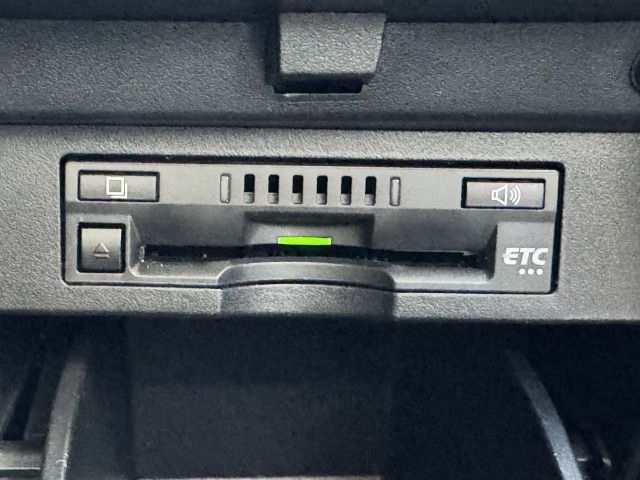 TOYOTA ALPHARD HYBRID 4WD 2019 Image 31