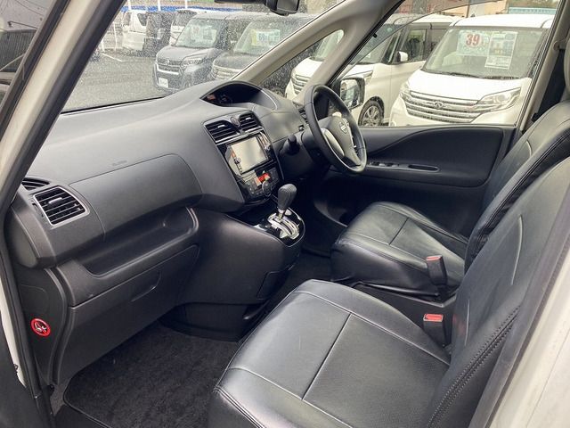 NISSAN SERENA  S-HYBRID 2014 Image 31