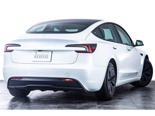 TESLA MODEL 3 2024 Image 31