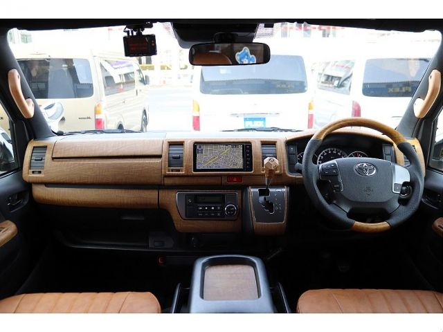 TOYOTA HIACE VAN 2WD 2019 Image 31