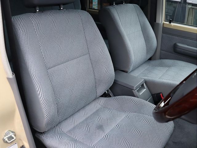 TOYOTA LANDCRUISER VAN 2015 Image 31