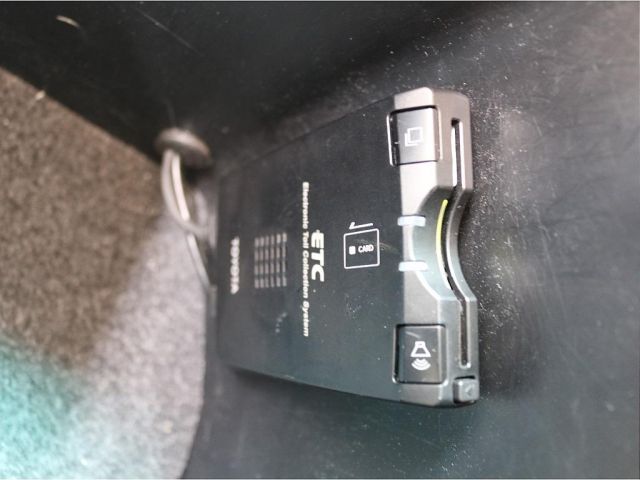 TOYOTA LANDCRUISER WAGON 2004 Image 31