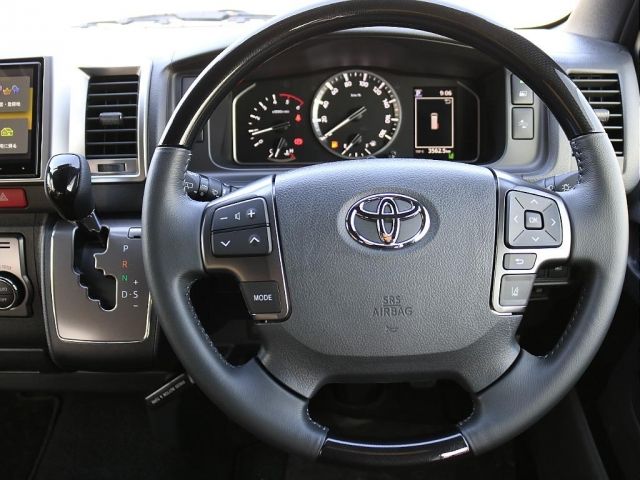 TOYOTA HIACE VAN 4WD 2025 Image 31