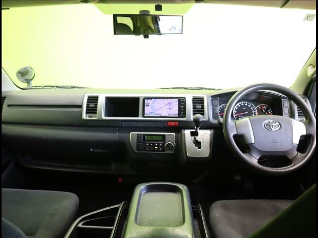 TOYOTA REGIUSACE VAN 2WD 2017 Image 31