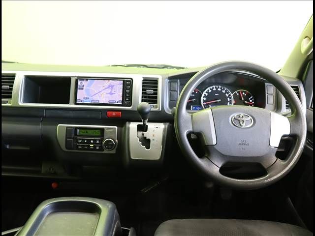 TOYOTA REGIUSACE VAN 2WD 2017 Image 31