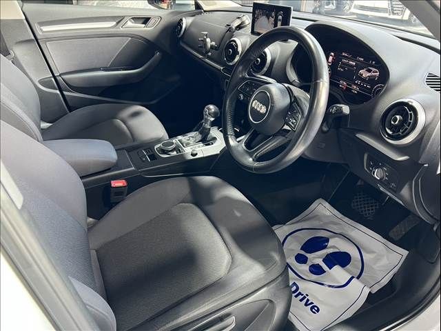 AUDI A3 SPORTBACK 2017 Image 31