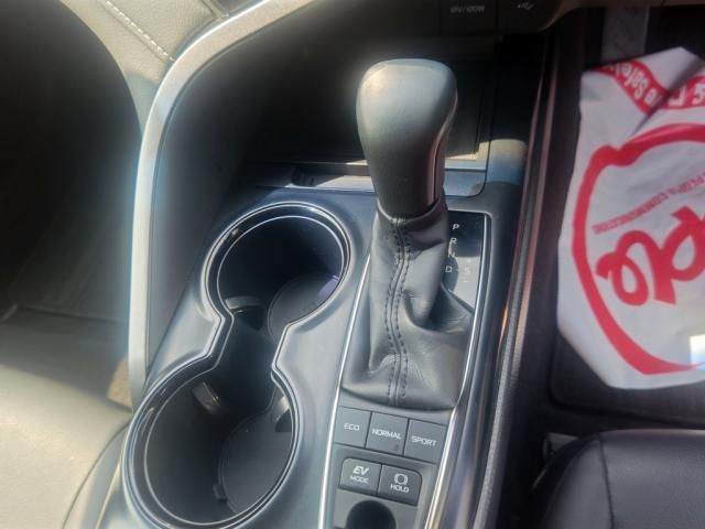 TOYOTA CAMRY HYBRID 2020 Image 31