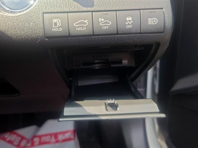 TOYOTA CAMRY HYBRID 2020 Image 31