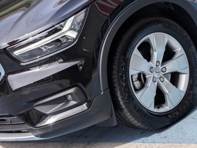 VOLVO XC40 2018 Image 31