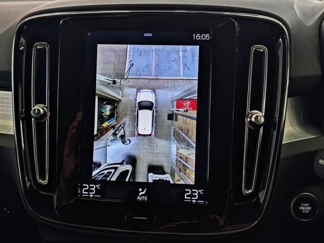 VOLVO XC40 2018 Image 31