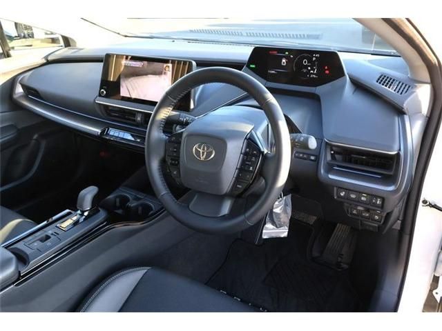 TOYOTA PRIUS 4WD 2025 Image 31