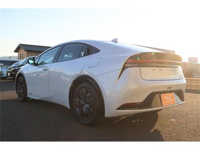 TOYOTA PRIUS 4WD 2025 Image 31