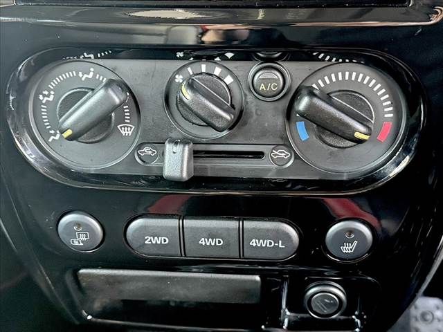 SUZUKI JIMNY 4WD 2013 Image 31