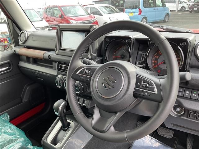 SUZUKI JIMNY NOMADE 2025 Image 31