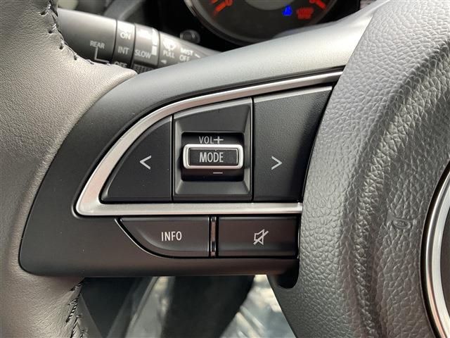 SUZUKI JIMNY NOMADE 2025 Image 31