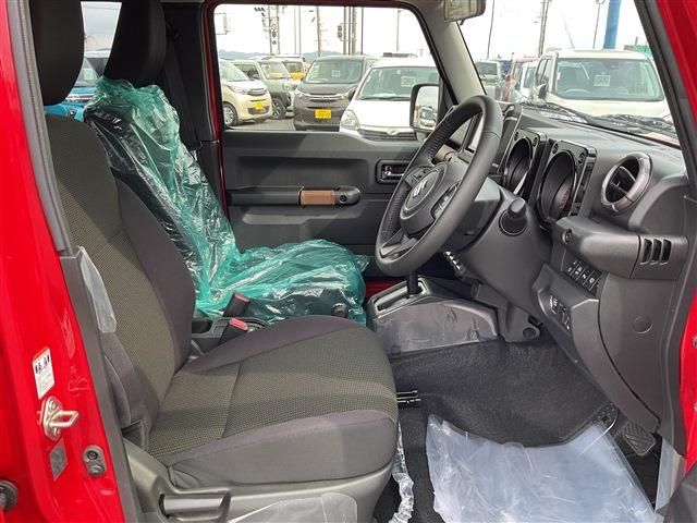 SUZUKI JIMNY NOMADE 2025 Image 31