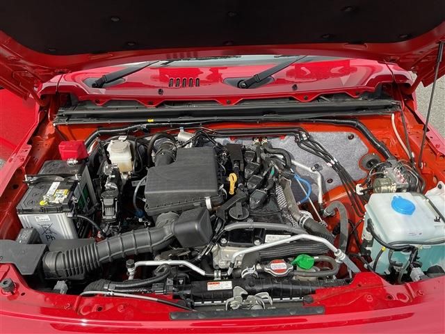 SUZUKI JIMNY NOMADE 2025 Image 31