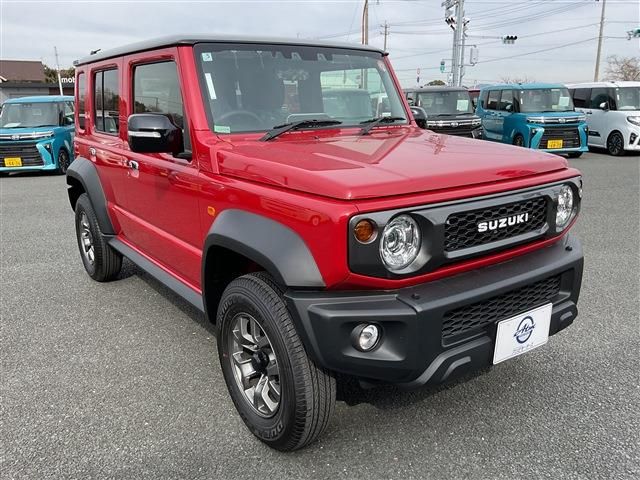 SUZUKI JIMNY NOMADE 2025 Image 31