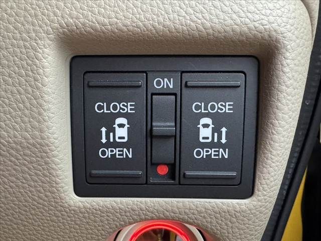 HONDA N BOX 4WD 2018 Image 31