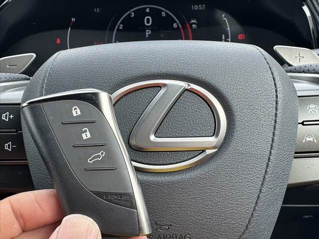 TOYOTA LEXUS NX350 AWD 2022 Image 31