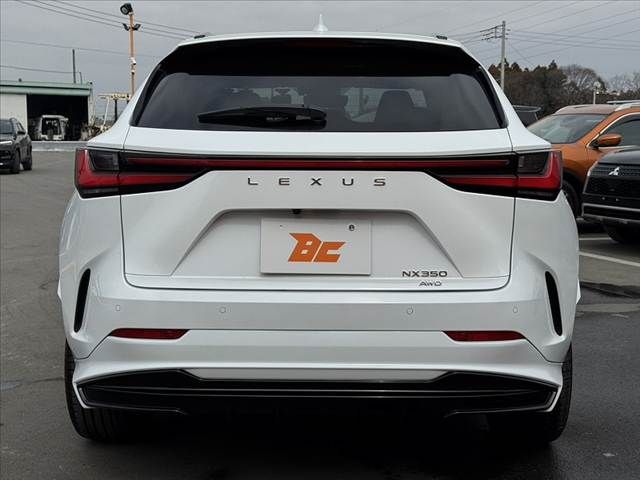 TOYOTA LEXUS NX350 AWD 2022 Image 31