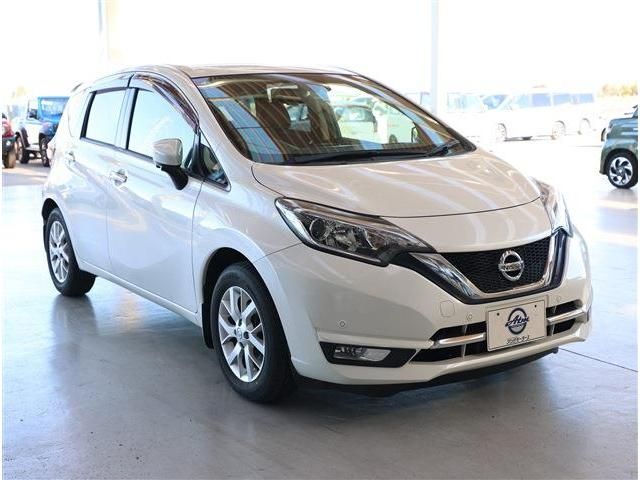 NISSAN NOTE 2017 Image 31