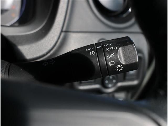 NISSAN NOTE 2017 Image 31