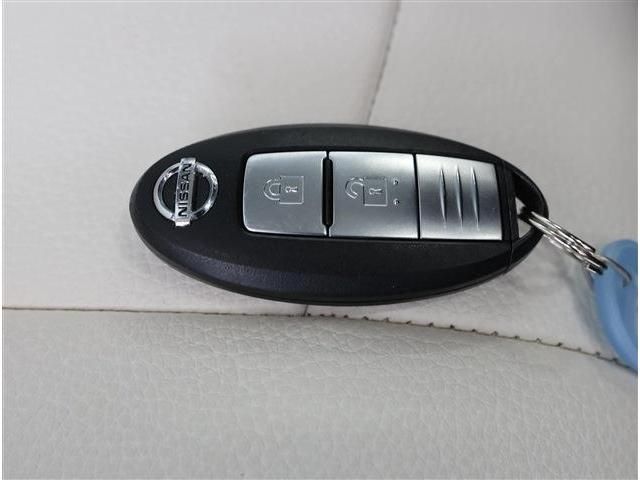 NISSAN MARCH 2013 Image 31