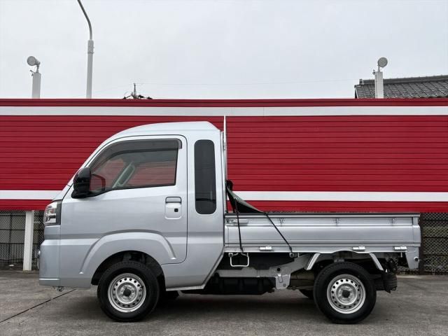 DAIHATSU HIJET TRUCK 4WD 2022 Image 31